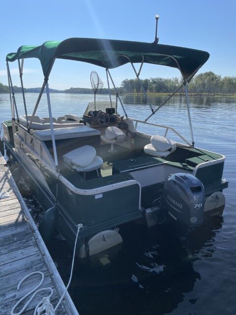 Green Pontoon Blue Heron Resort